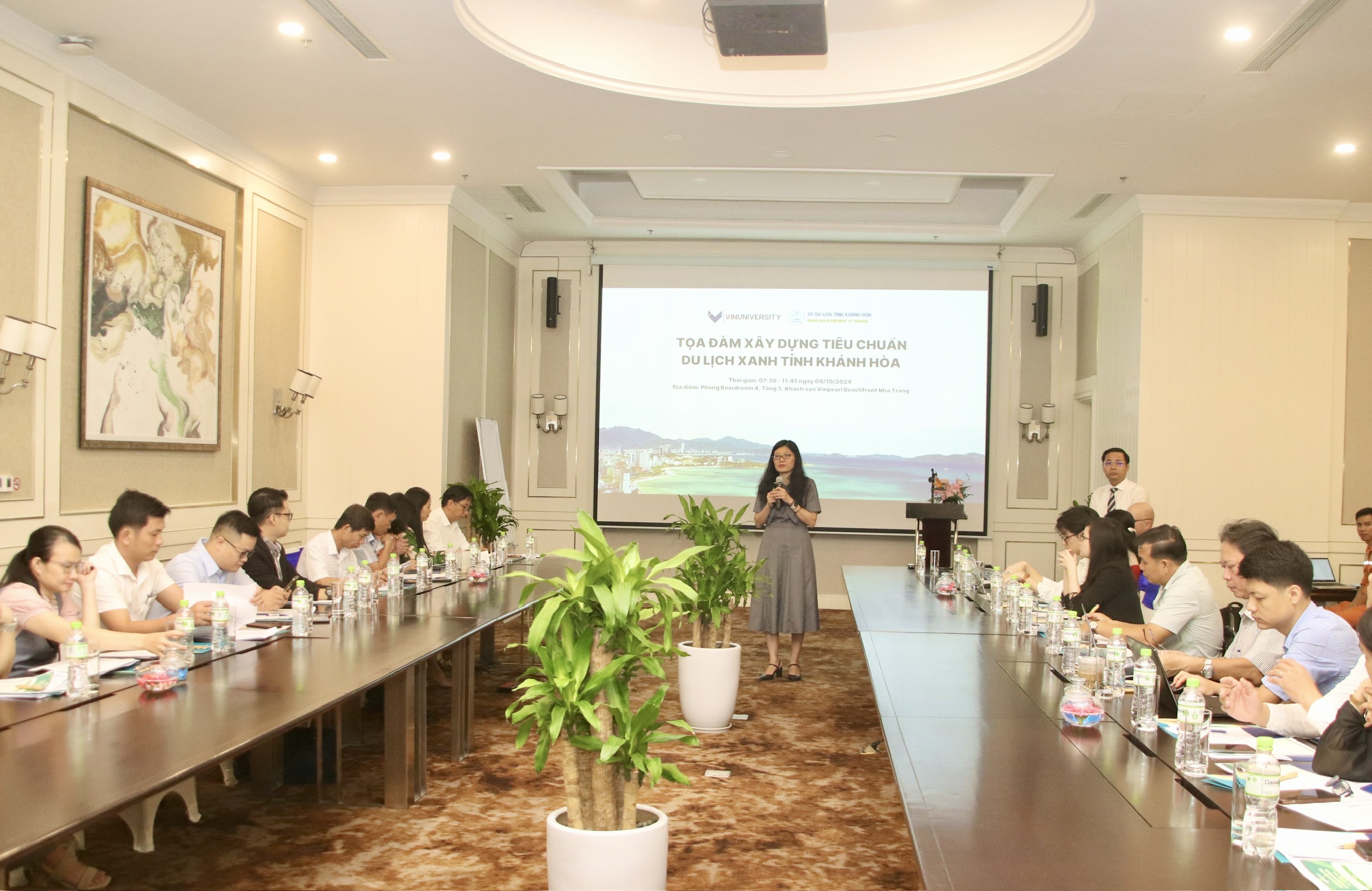 Roundtable Discussion on Building Green Tourism Standards in Khanh Hoa Province